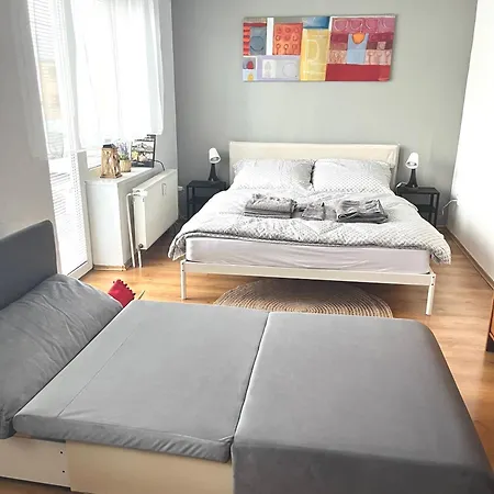Apartment Charming Studio In The Old Town
